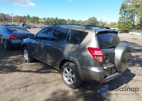 2010 Toyota Rav4 Limited z USA, uszkodzony, nr VIN JTMDK4DV6AD017419